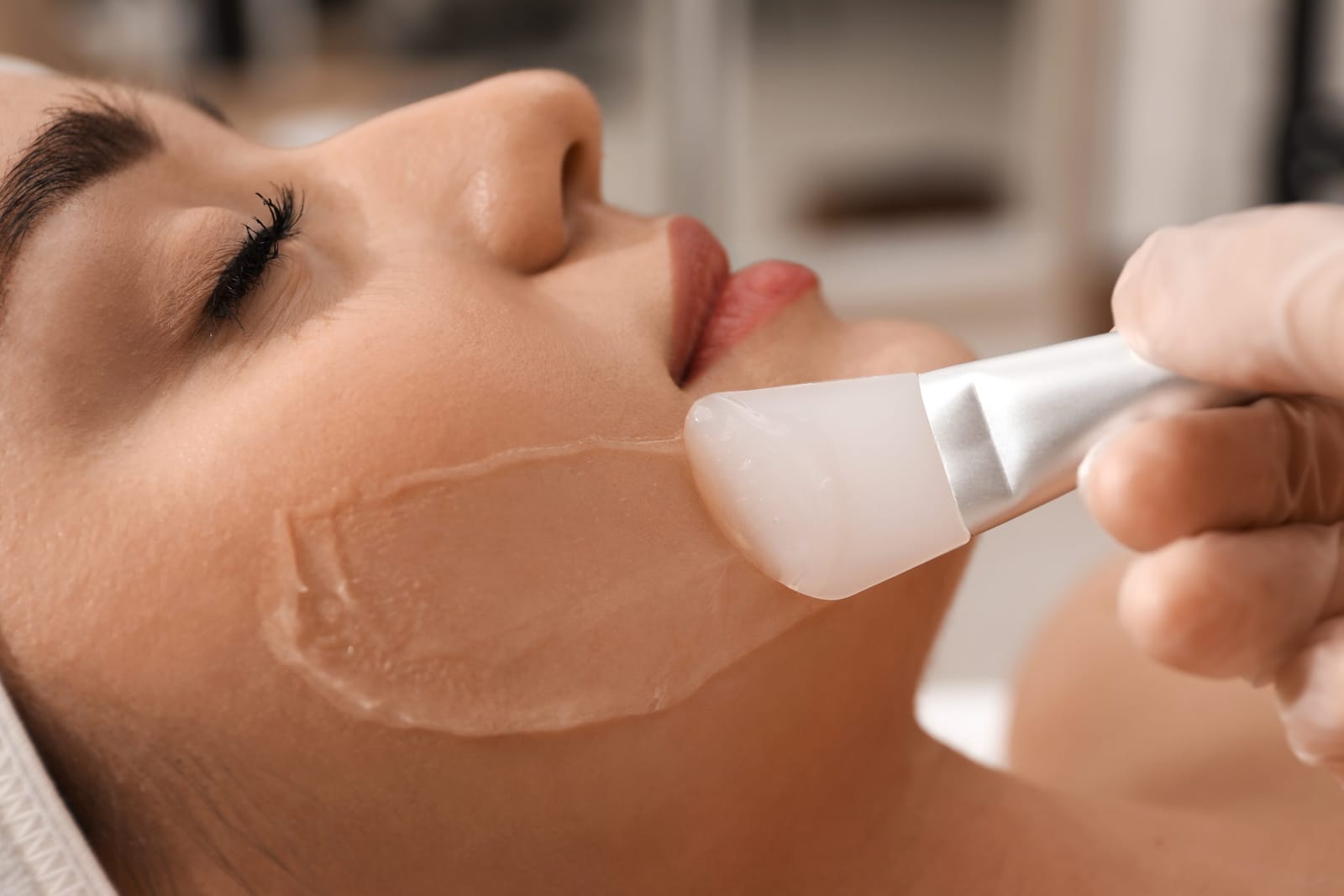 Chemical peel treatment for brighter-looking skin